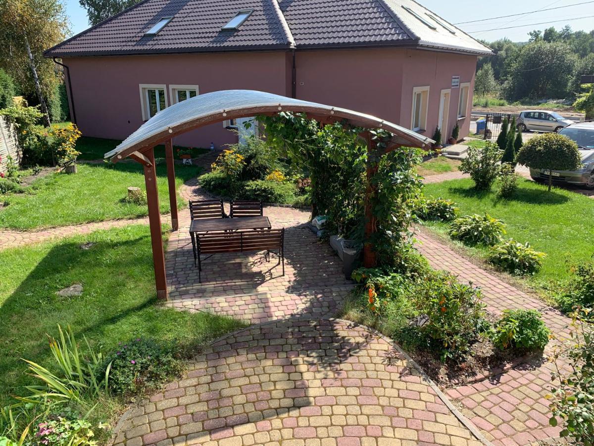 Medison Family Boutique B&B Kielce Extérieur photo